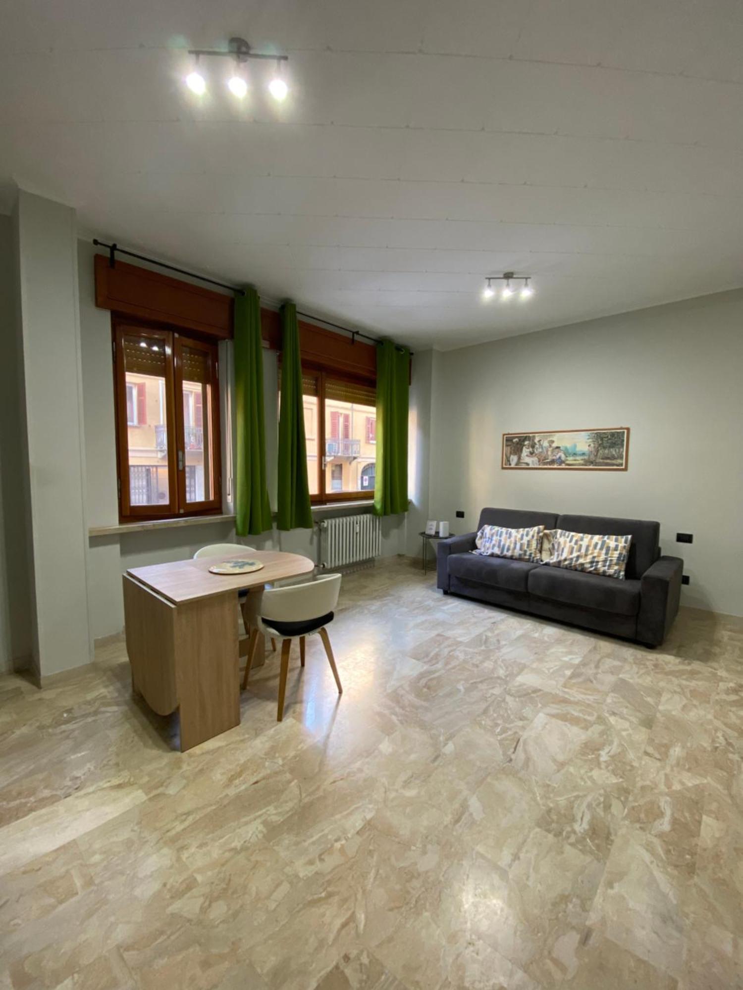 Catrizia Lägenhet Casale Monferrato Exteriör bild